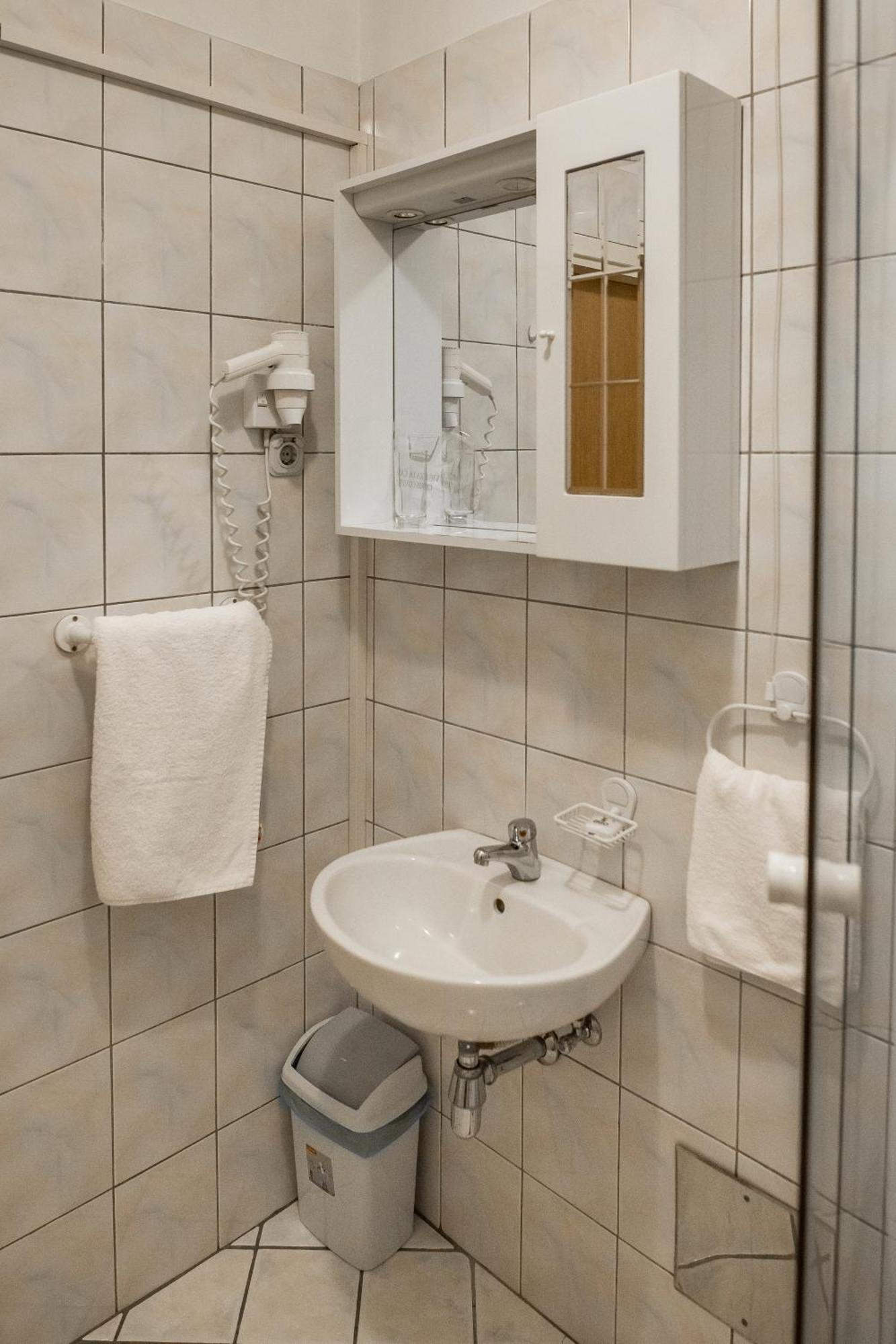 קארלובץ Hotel Carlstadt חדר תמונה