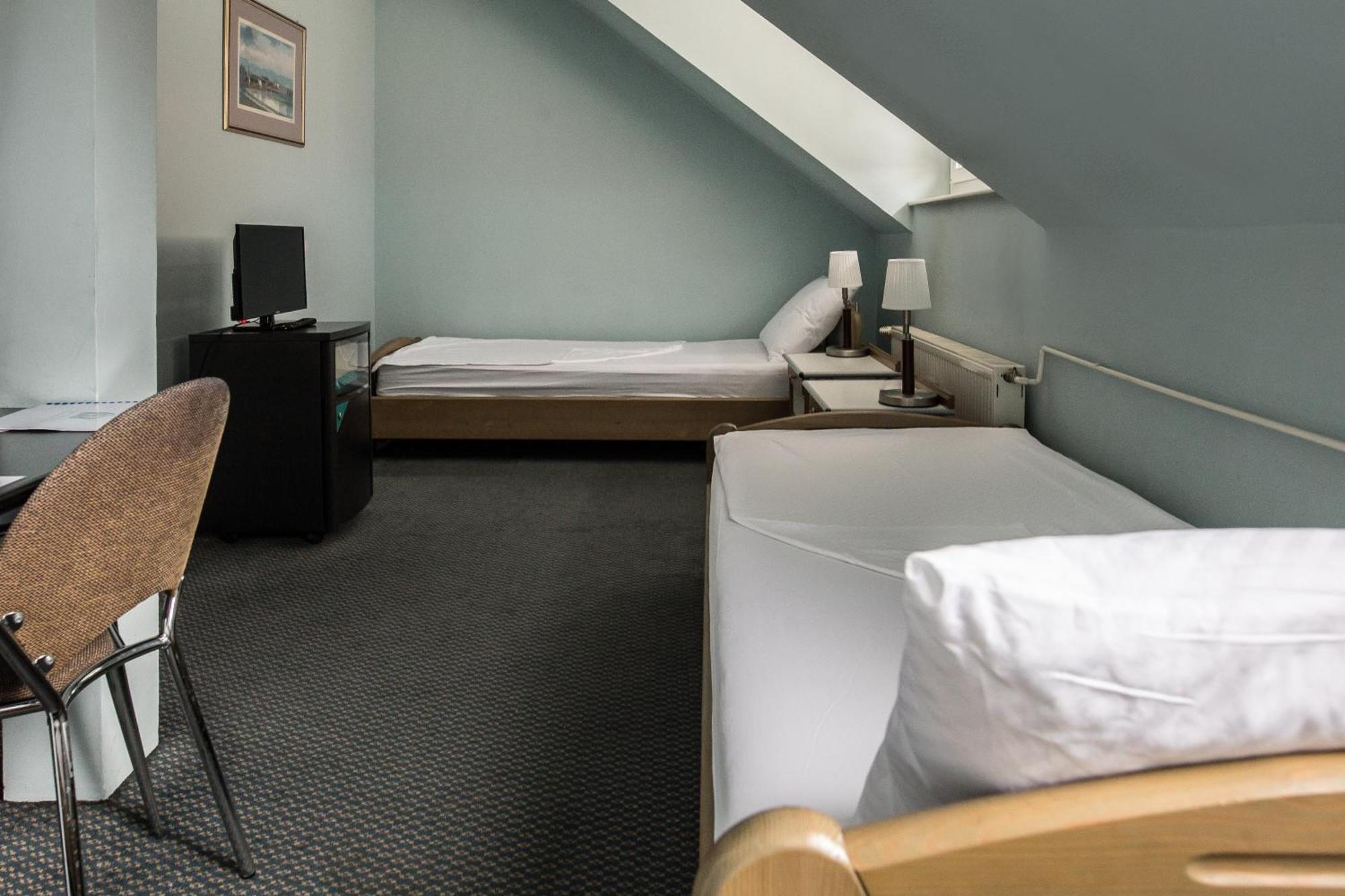 קארלובץ Hotel Carlstadt חדר תמונה