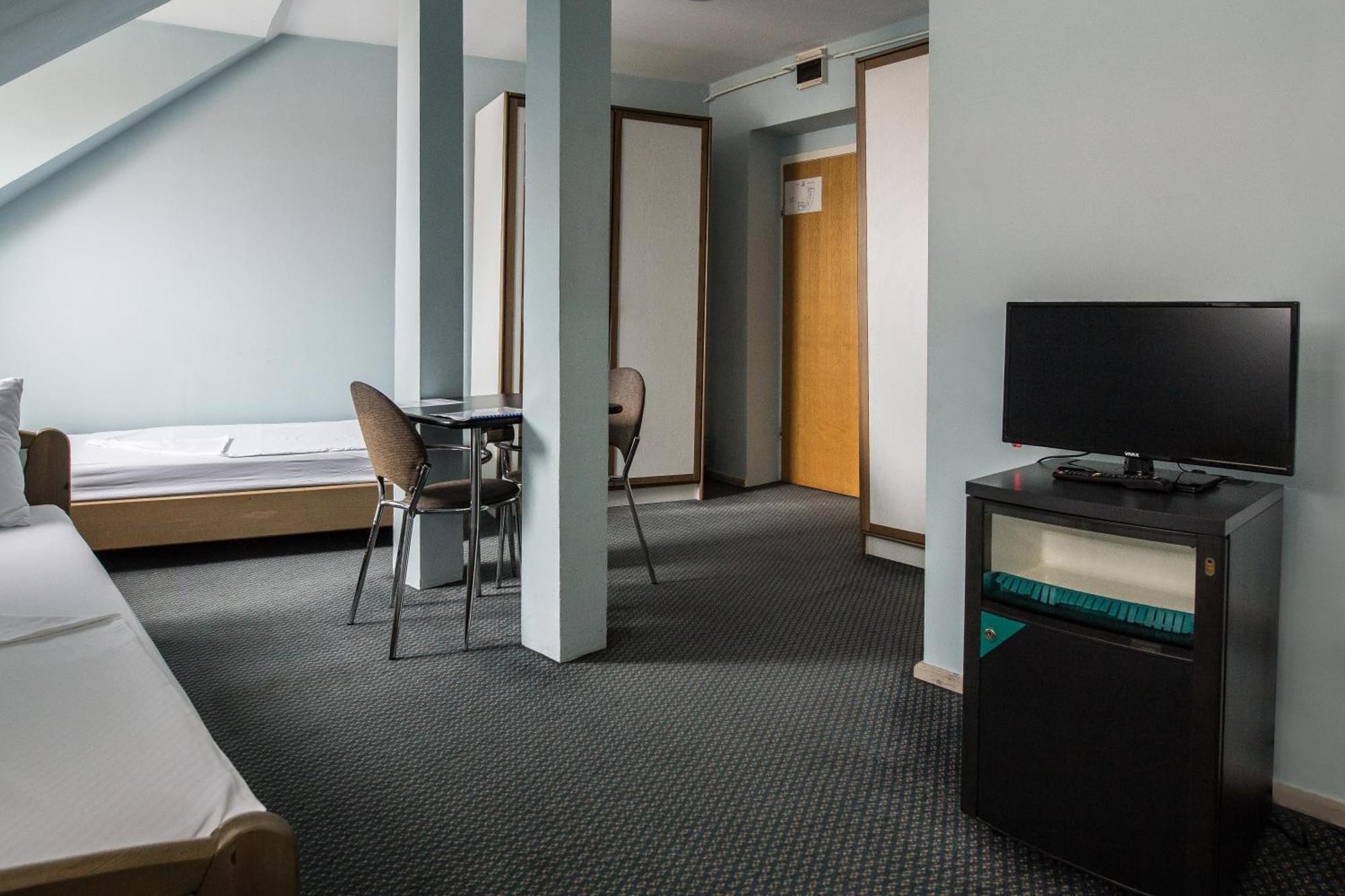 קארלובץ Hotel Carlstadt חדר תמונה