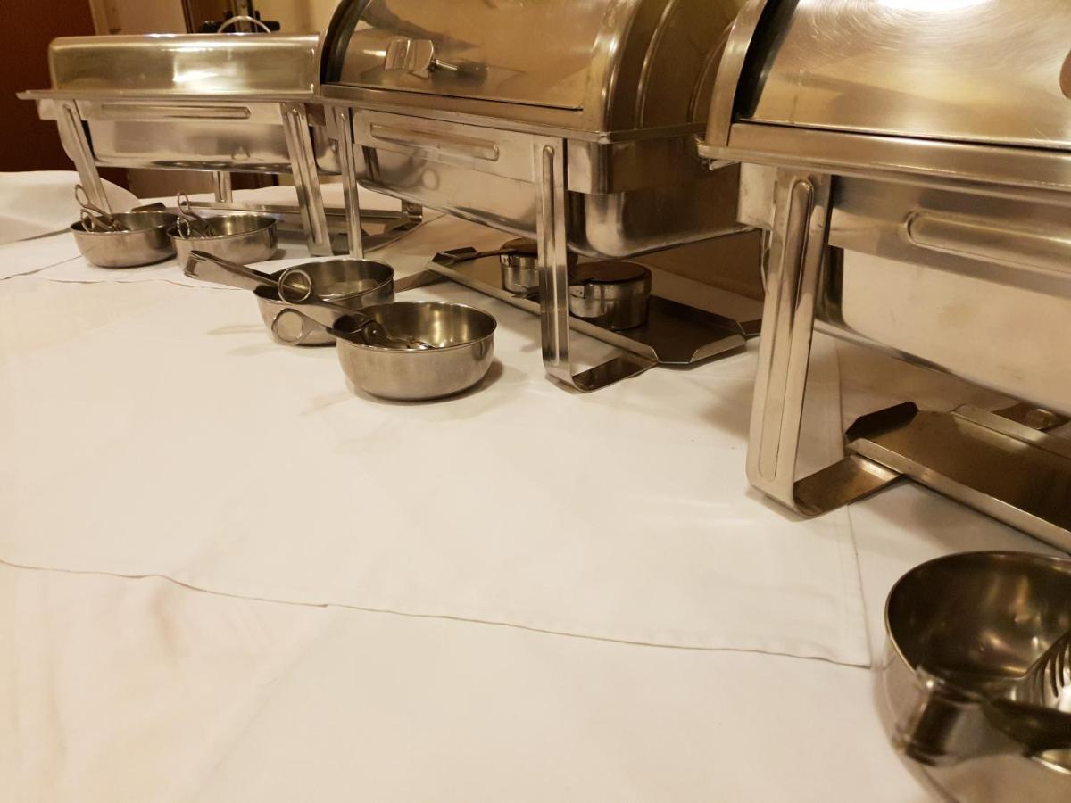 קארלובץ Hotel Carlstadt מראה חיצוני תמונה